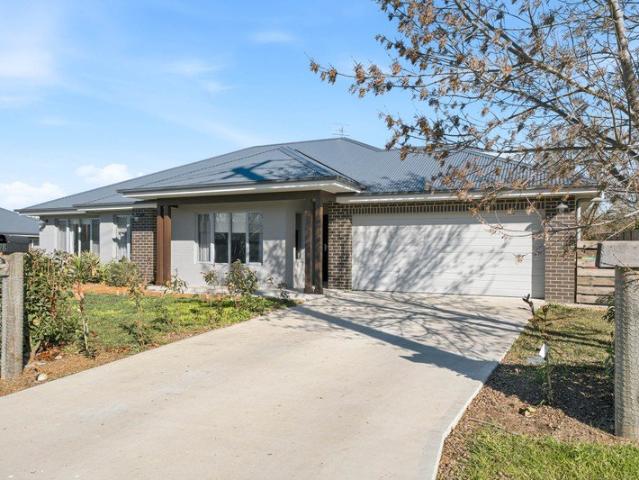 House for rent in Brisbane Grove, New South Wales