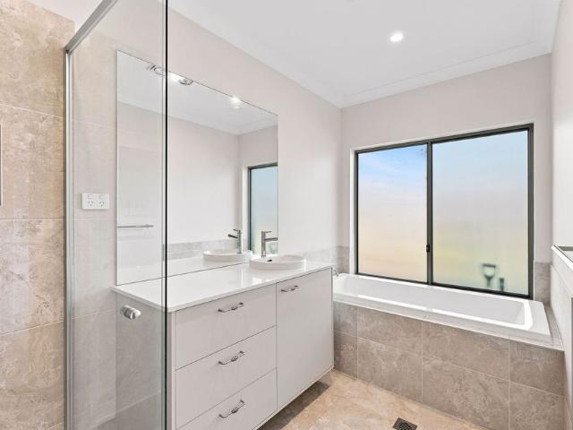 House for rent in Brisbane Grove, New South Wales