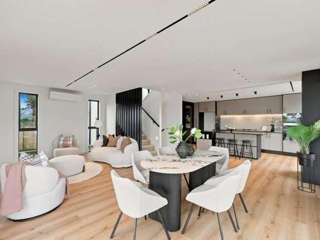 Townhouse for sale in Milford, Devonport-Takapuna