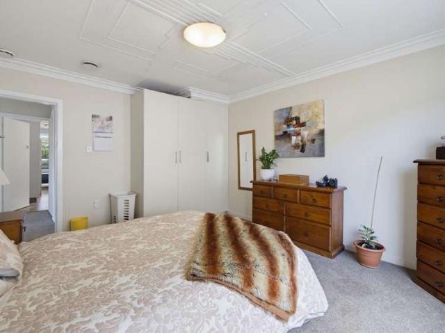 House for sale in Otakou