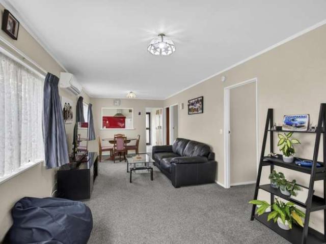 Apartment for sale in Hillsborough, Taranaki