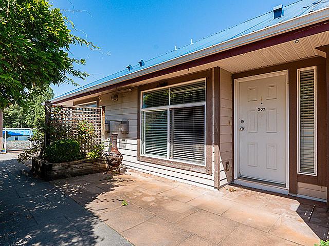 Condo for sale in Surrey, British Columbia