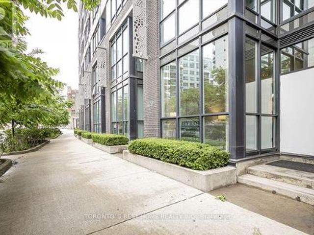 Townhouse for rent in Woburn, Ontario