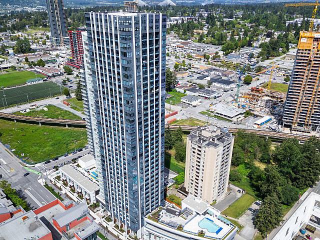 Condo for sale in Surrey, British Columbia