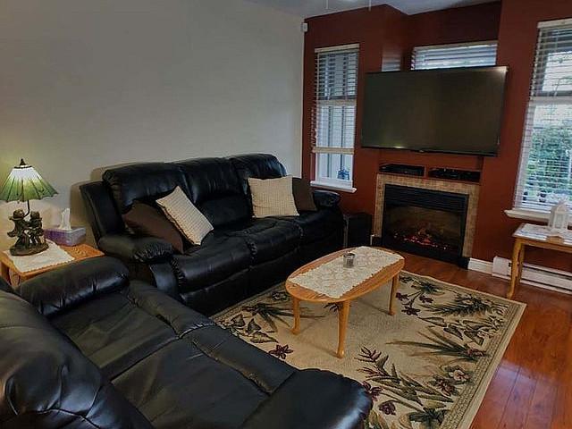 Townhouse for rent in Surrey, British Columbia