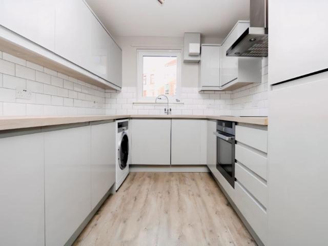 Apartment for rent in Woodside, Scotland