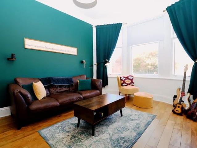 Apartment for rent in Battlefield, Scotland