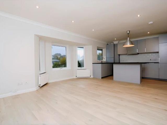 Apartment for rent in Bearsden, Scotland