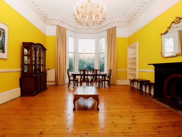 Apartment for rent in Dowanhill, Scotland