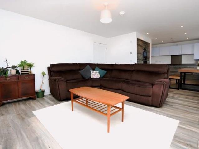 Apartment for rent in Oatlands, Scotland