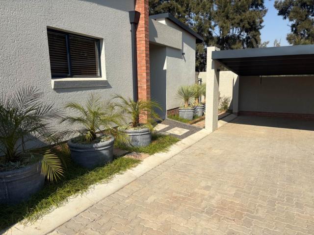 Apartment for rent in Carlswald, Midrand