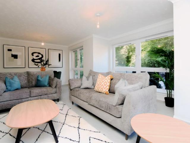 Apartment for rent in Maryhill Park, Temple