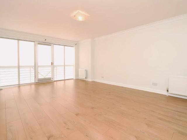 Apartment for rent in Bearsden, Scotland
