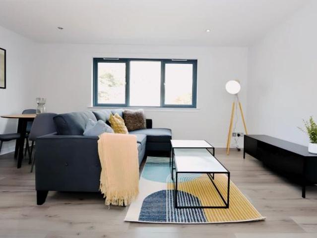 Apartment for rent in Langside, Scotland