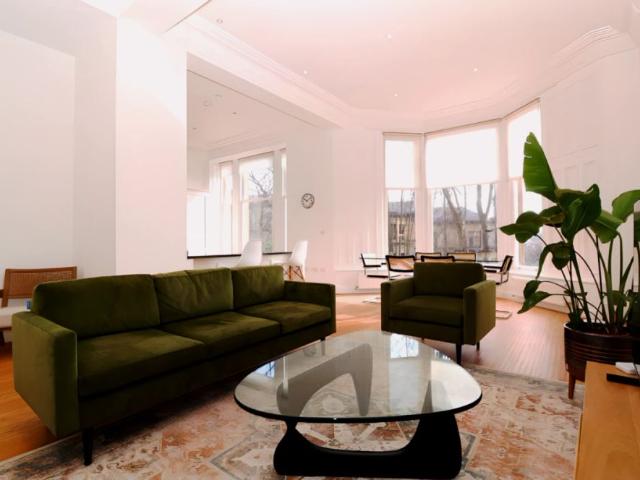 Apartment for rent in Dowanhill, Scotland