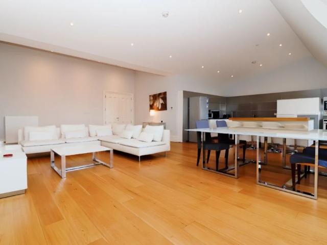 Apartment for rent in Park District, Scotland