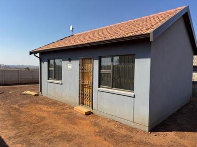 House for sale in Mohlakeng, Gauteng