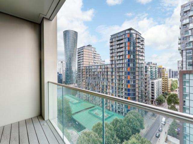 Apartment for rent in Canary Wharf, Greater London