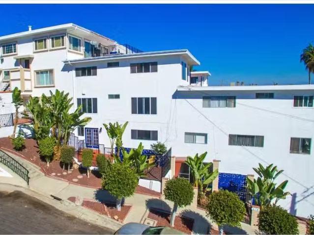 Condo for rent in Pasadena