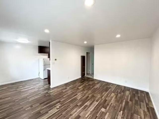 Condo for rent in Oakland