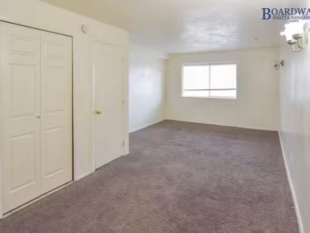 Condo for rent in Roy Condo for rent in Roy