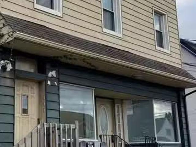 Condo for rent in Monroeville