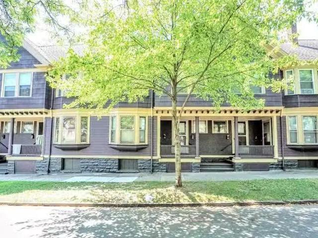 Condo for rent in Rochester