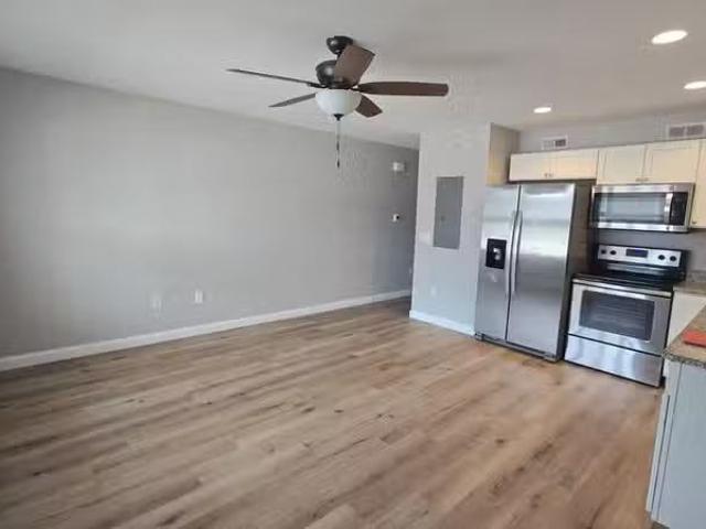 Condo for rent in Bettendorf Condo for rent in Bettendorf