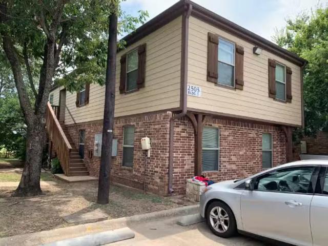 Condo for rent in Denton