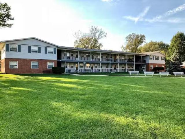 Condo for rent in Bedford Park