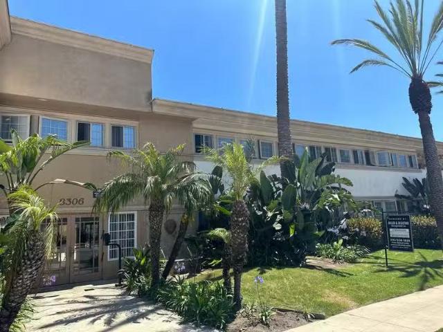 Condo for rent in Canoga Park, California