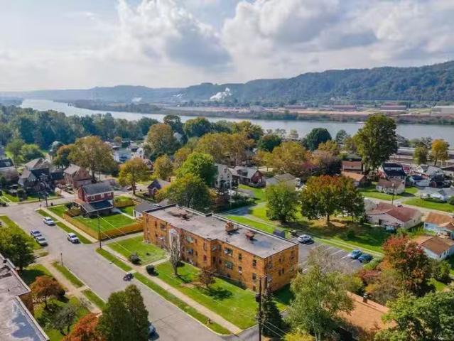 Condo for rent in Monroeville