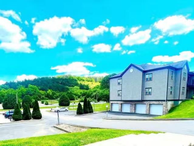Condo for rent in Middleton