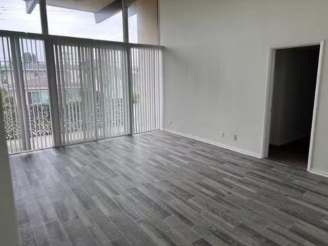 Condo for rent in Pasadena