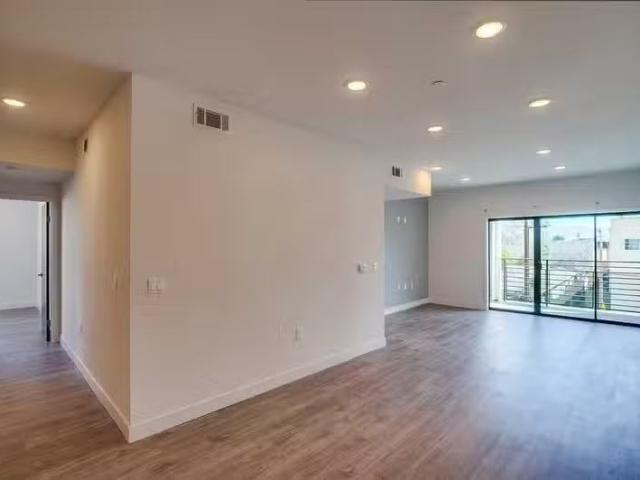 Condo for rent in Van Nuys, Van Nuys Neighborhood Council District