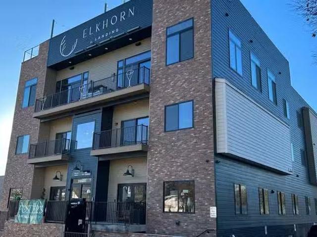 Condo for rent in Elkhorn