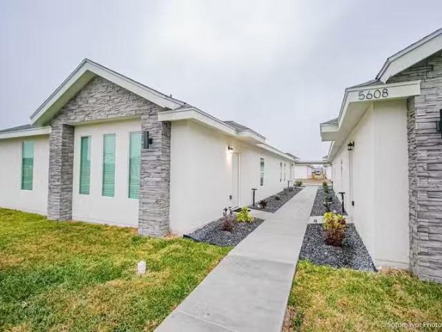 Condo for rent in Mission