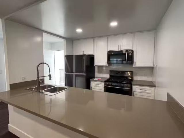 Condo for rent in Van Nuys