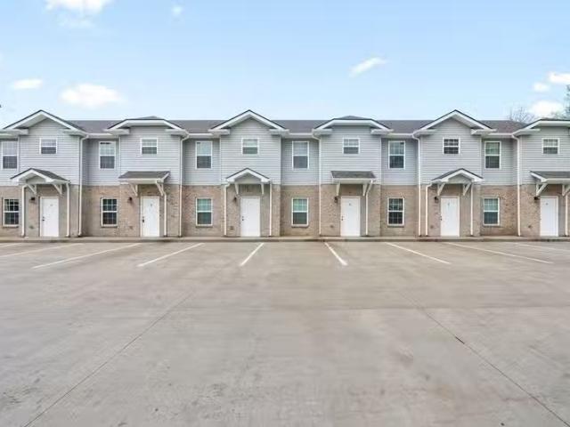 Condo for rent in Clarksville