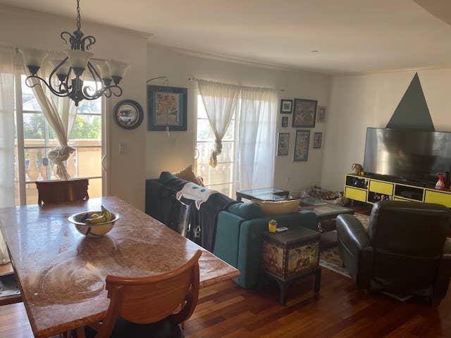 Room for rent in Canoga Park, California