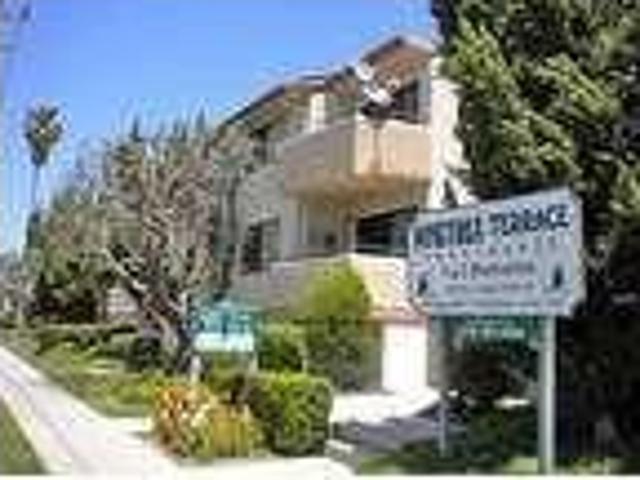 House for rent in Encino
