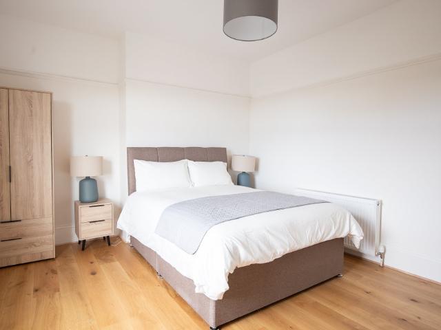 Apartment for rent in Bohemia, Guestling Green
