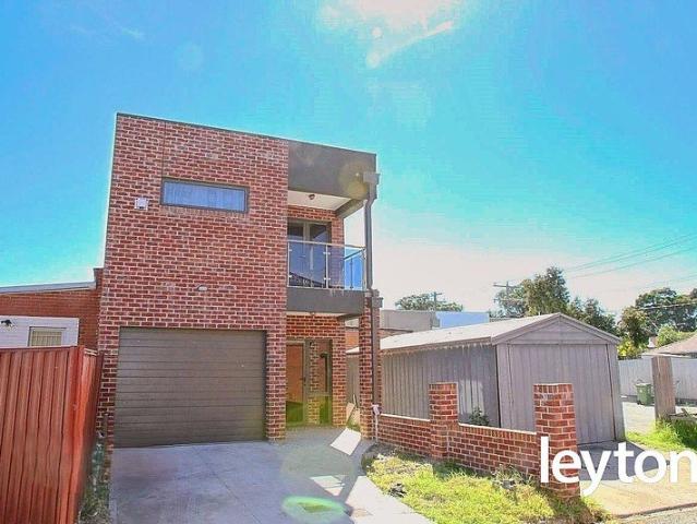 Townhouse for rent in Camerons Creek, Victoria