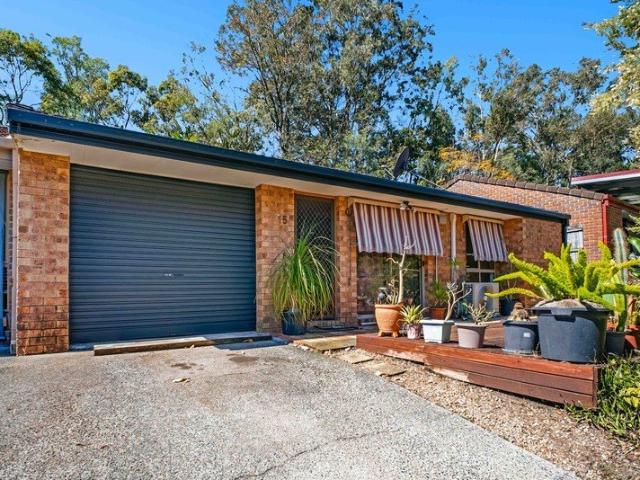 Villa for sale in Fernbrook, Queensland