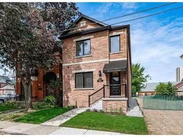Apartment for rent in Ancaster, Ontario