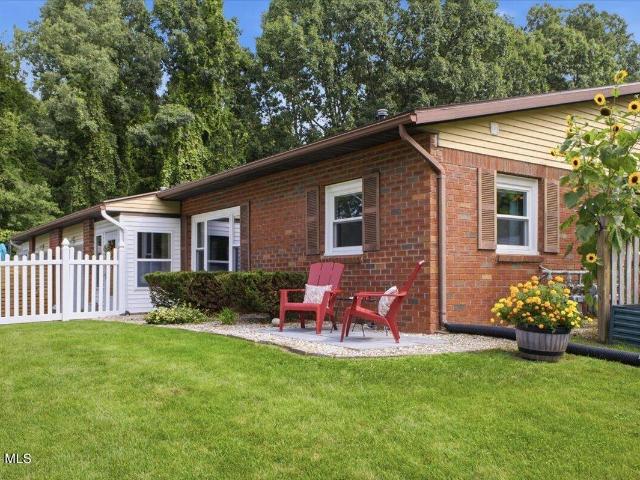 Townhouse for sale in Saratoga, New York