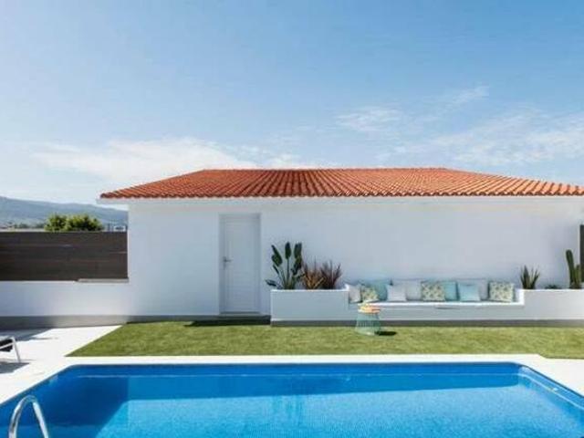 Casa en alquiler en Ribadumia