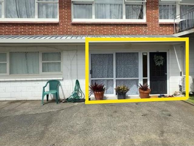 House for rent in Three Kings, Oroua County