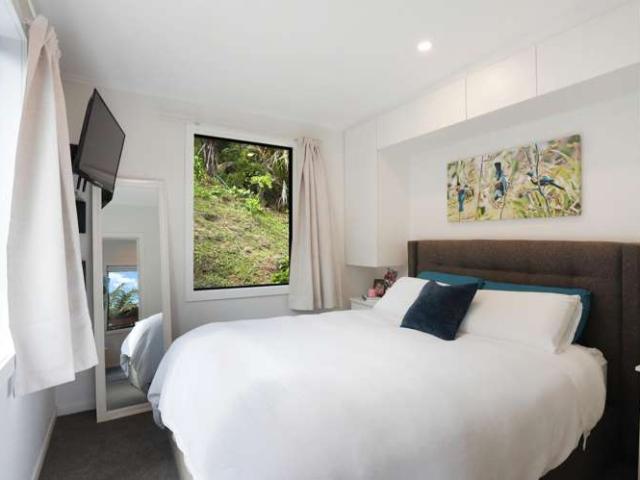 House for sale in Huia