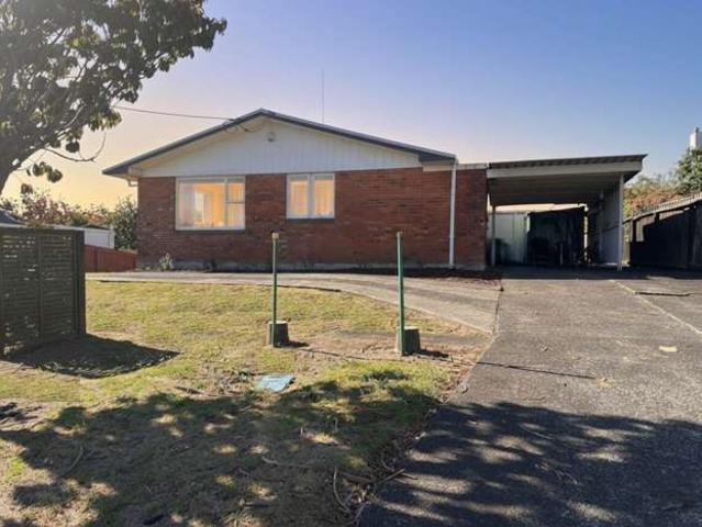 Apartment for sale in Wairau Valley